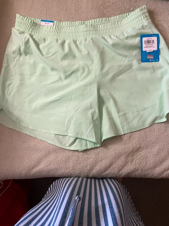 Columbia Pants - Columbia Mint Green Women’s Athletic Shorts